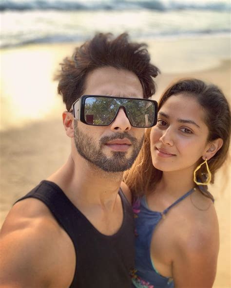 Mira And Shahid Kapoor Give Major Couple Goals, Check Their Adorable Photos - Photogallery