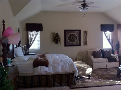 Master bedroom furniture arrangement ideas | Hawk Haven