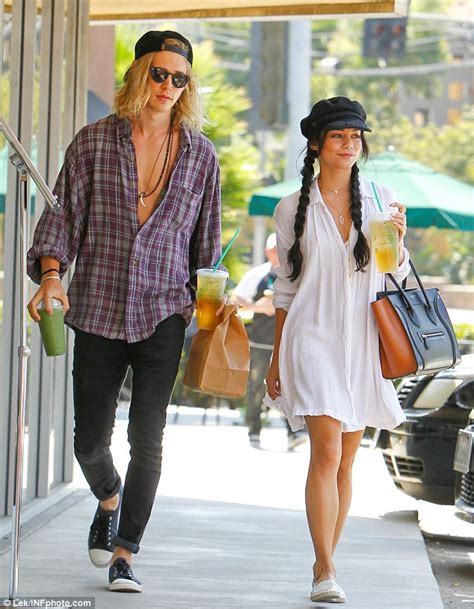 Austin Butler with girlfriend Vanessa Hudgens at Starbucks | Daily Mail ...