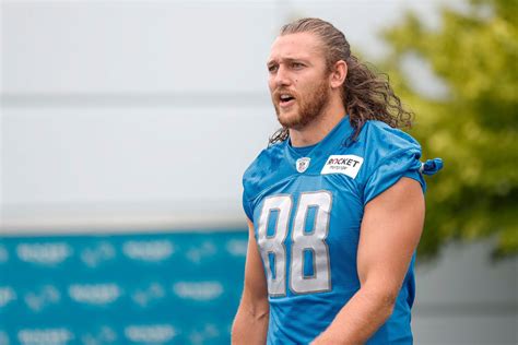 TJ Hockenson injury updates: Latest news for Lions TE ahead of fantasy ...