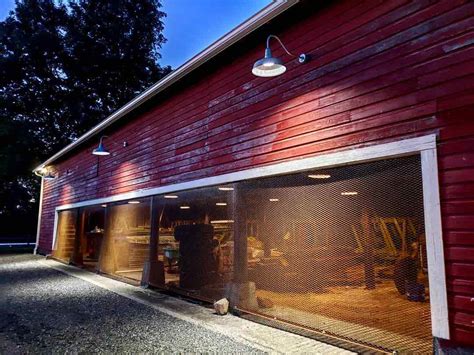 Modern Barn Lighting Guide: Tips and Best Practices - Steel Lighting Co