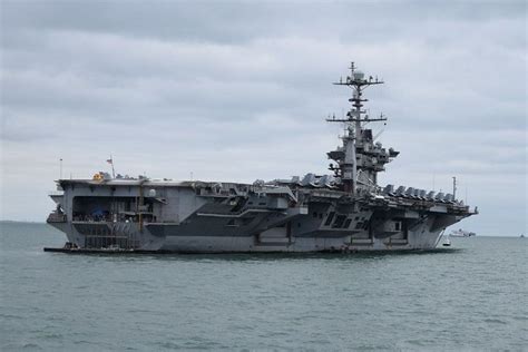 USS Harry S. Truman (CVN-75): Photos, History, Specification