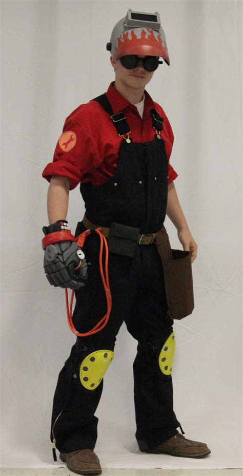 RED Engineer Cosplay by CrocodilePiss on DeviantArt