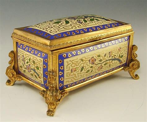 Handicrafts of India: Antique boxes indian