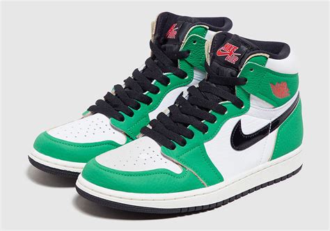 Air Jordan 1 Retro High OG - Lucky Green - Sneakerholic Vietnam