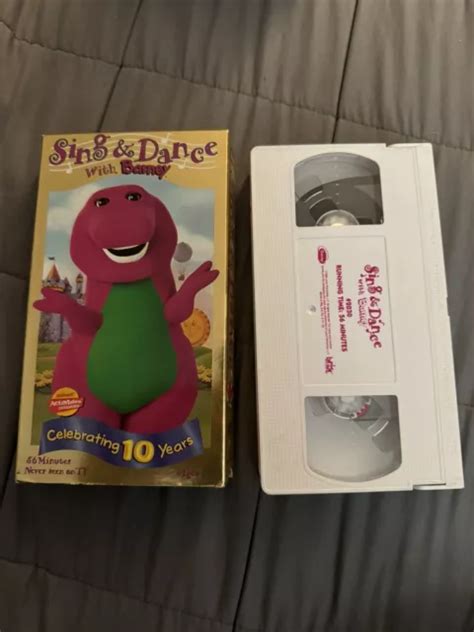 BARNEY - SING and Dance With Barney (VHS, 1999 White Tape) 27 Songs £3. ...