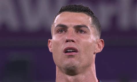 Cristiano Ronaldo crying during Portugal 🇵🇹 national anthem : r/worldcup