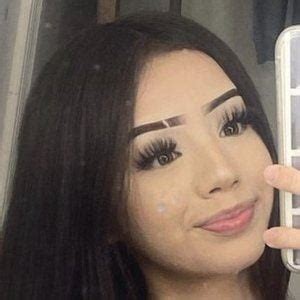 therealcacagirl - Age, Family, Bio | Famous Birthdays