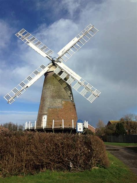 Polegate, East Sussex March 2017 | Windmill, East sussex, Monument