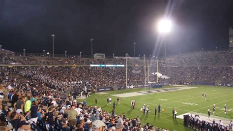 CFA Stadium Spotlight: UConn Huskies - YouTube