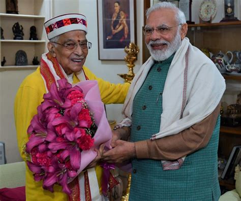 PM greets Murli Manohar Joshi on birthday - Dynamite News