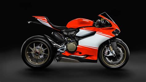 2014 Ducati 1199 Superleggera — First Photos Of The Lightest Superbike Ever