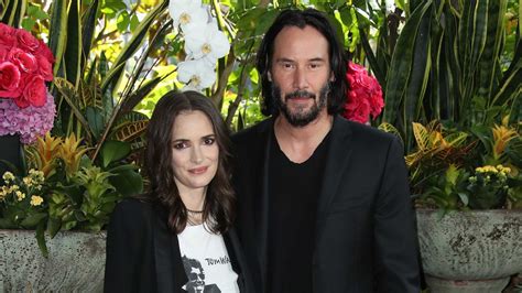 Winona Ryder says she and Keanu Reeves got married during ‘Dracula’ | CNN