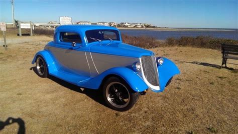 1934 Ford Coupe - Custom paint. Sounds mean, amazing handling! Like new!