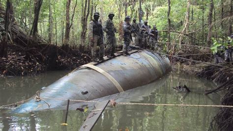 The Claustrophobic World of Narco Submarines! - JobbieCrew.com