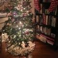 Beautiful Christmas Felt Vintage Tree Skirt - Felt & Yarn