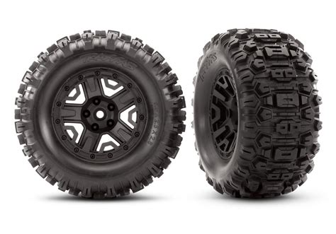 Traxxas Sledgehammer Off-Road Tires Give The Rustler 4x4 Serious Traction