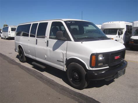 2001 Savana GMC 14 Passenger Van