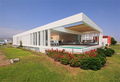 Diseño de moderna casa de playa | Planos de Arquitectura