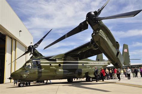 HMX-1 lands Osprey > United States Marine Corps Flagship > News Display