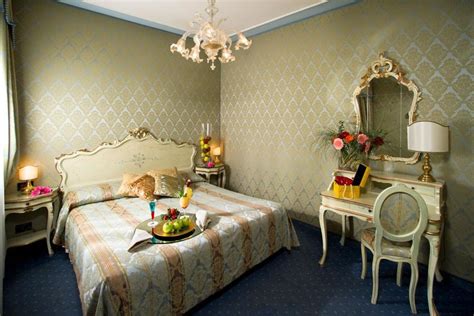 Rooms - Carlton on the Grand Canal Hotel, Venice