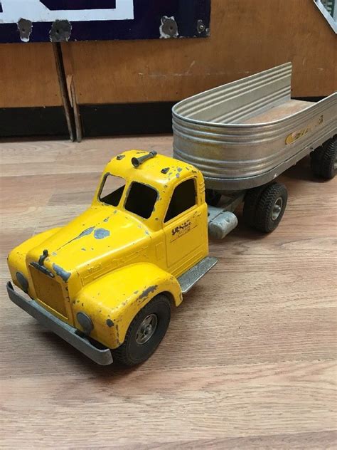 Smith Miller B Mack Silver Streak vintage aluminum semi tractor trailer truck #SmithMiller #Mack ...