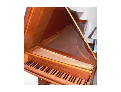 Sandy Rogers 'Scarlatti' harpsichord (kit) Reviews & Prices | Equipboard®