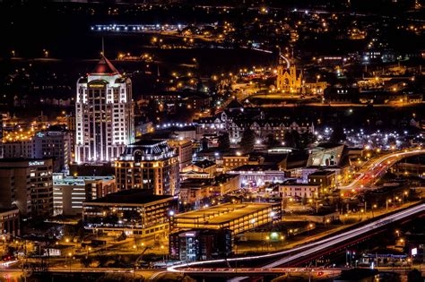 Beautiful night photo of Roanoke as seen from atop Mill Mountain. Photo by TK Sharpley. | West ...