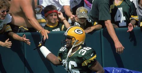 10 best defensive players in Packers history