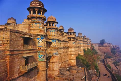 Gwalior Fort: Historical Facts about One of the Oldest Hill Forts in ...