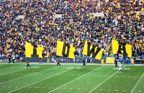 Extra Wallpaper | Iowa, Iowa hawkeyes, Iowa football