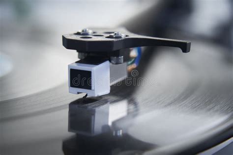 Close Up of Vinyl Record Player Needle on Turntable Stock Photo - Image ...