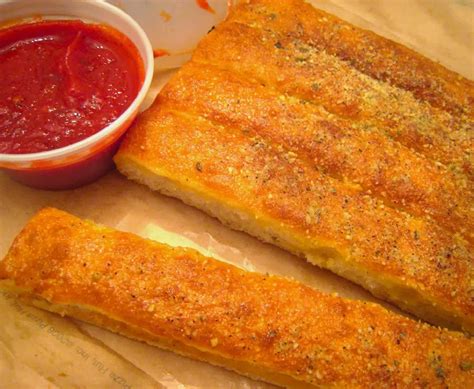 Pizza Hut Breadsticks Recipe - Secret Copycat Restaurant Recipes