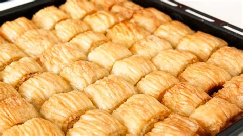 Baklava with Homemade Phyllo Dough Recipe - Recipes Making | Phylo ...