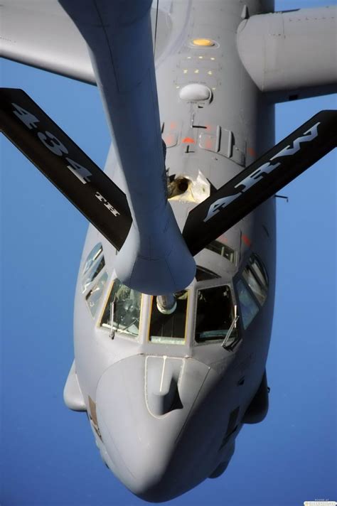 Awesome high-res photos of planes refueling (22 HQ Photos) | B 52 ...