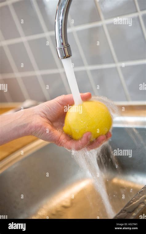 Washing Lemon Stock Photo - Alamy