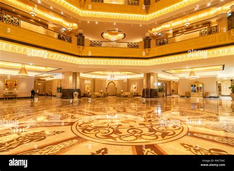 Hall Decoration In Emirates Palace Hotel A Luxurious And The Most ...