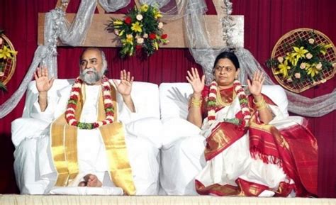 IT dept seizes Rs 33 crore from self-styled godman Kalki Bhagwan's ashram in Andhra Pradesh ...