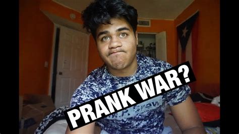 Girlfriend Pranks Boyfriend - YouTube