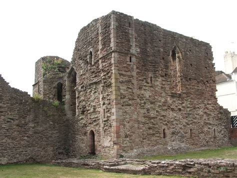 Explore Monmouth Castle in Monmouthshire, Wales | PicturesOfEngland.com