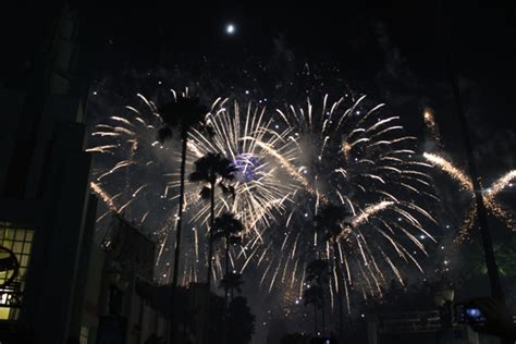 Frozen Fireworks Spectacular Frozen Summer Fun Hollywood Studios Vacation Pictures Disney World ...