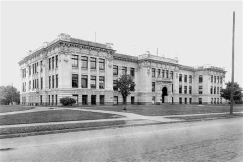 Everett_High_School – Historic Everett