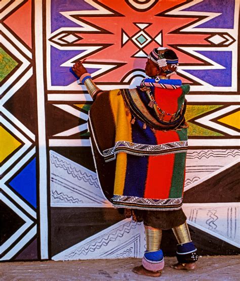 Africa Online Museum » South Africa » Ndebele Nuptials » Photos