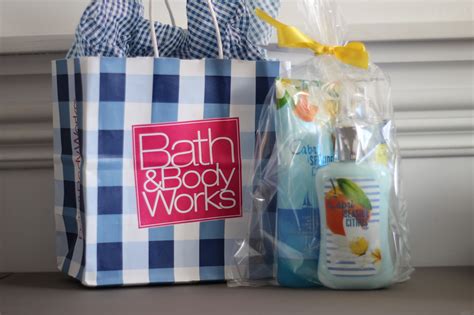 Mother's Day Gift Guide: Bath & Body Works Signature Collection | Toronto Teacher Mom