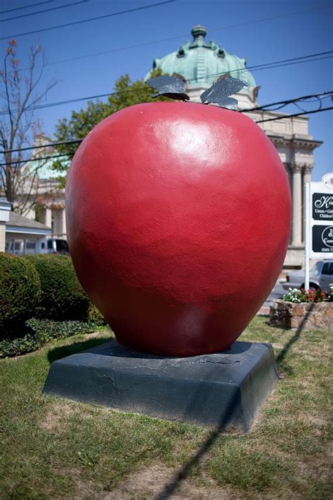 ? The World's Largest Apple in Winchester, Virginia | Winchester virginia, Apple festival ...