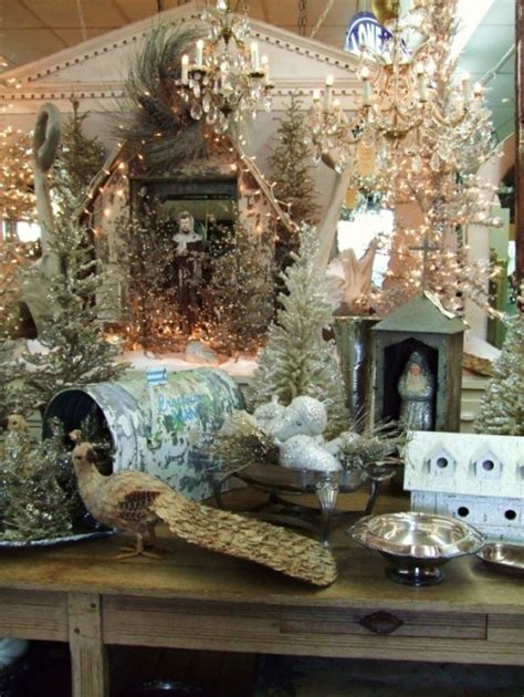 40 Traditional Christmas Decorations - DigsDigs