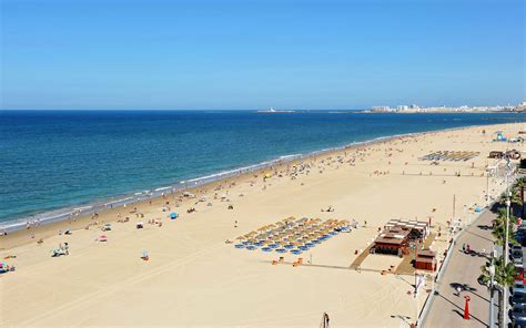 Playa la Victoria / Costa de la Luz / Andalusia // World Beach Guide