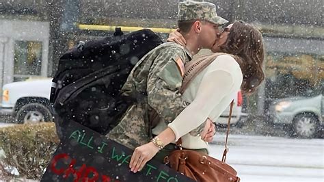 Christmas Military Surprise Homecomings - Try Not to Cry - YouTube