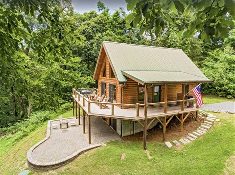 15 Dreamy Cabins in Asheville, NC to Book - lostinthecarolinas.com