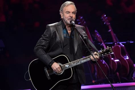 On his golden anniversary tour, Neil Diamond still shines | Concert reviews | stltoday.com